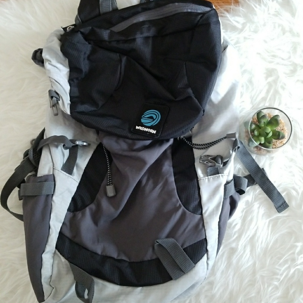 Wildhorn Travel Gray Backpack